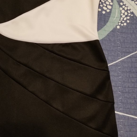 Piao Liang Fu Shi Sleeveless Dress - Black & White - Size: Medium - Picture 3 of 7